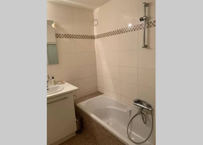 Two Bedroom - 50 Meters From And Kyc Koksijde